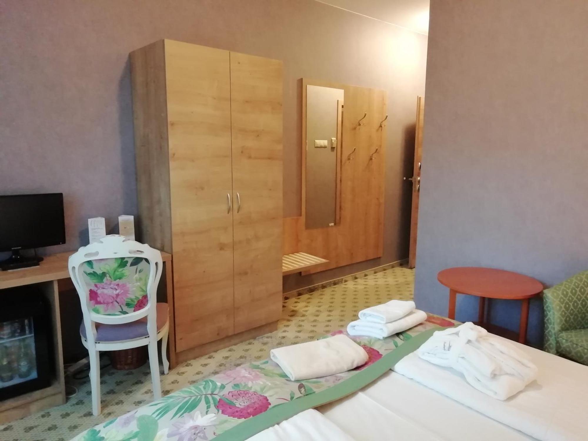 Hotel Batthyany Kuria Zalacsány Zewnętrze zdjęcie